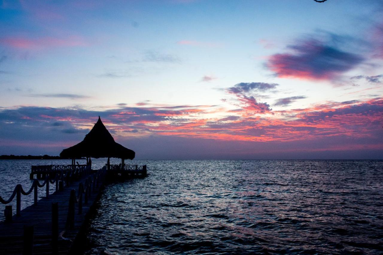 Tintipan Hotel Tintipan Island Екстериор снимка